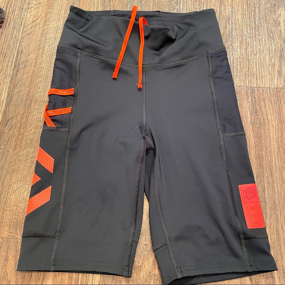 Womens Under Armour Size S Bike Shorts